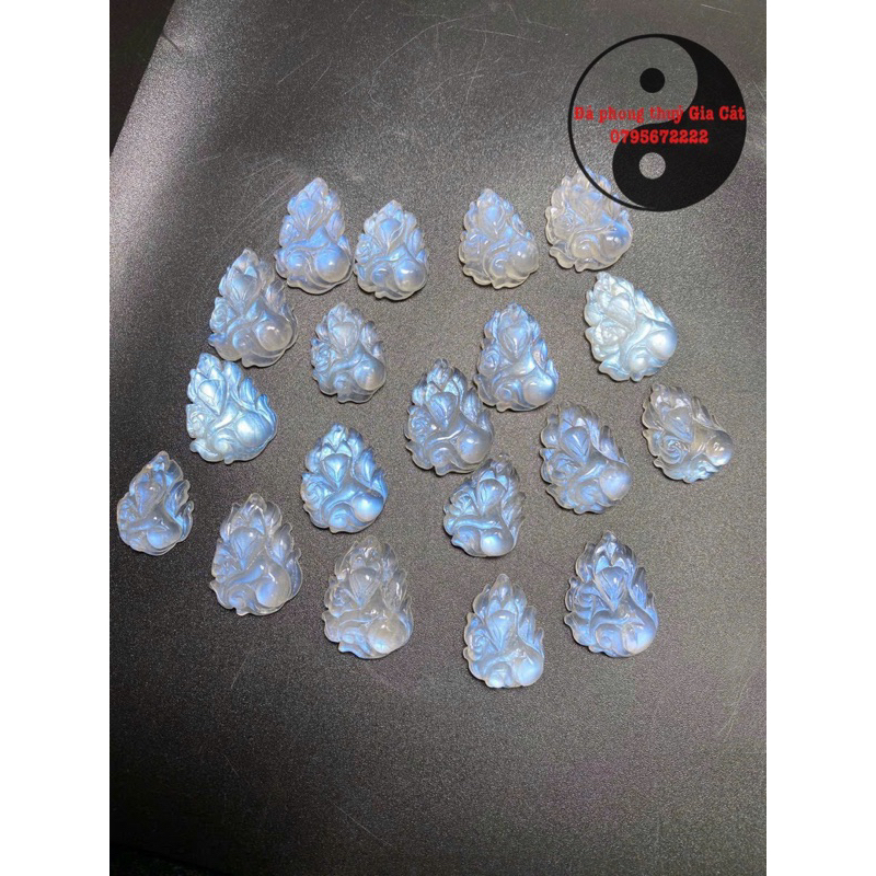 Mặt dây hồ ly mặt trăng moonstone xanh đẹp vip