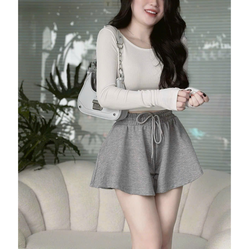 [7.7 Sales Freeship] Set áo thun tay dài cổ tròn croptop mix quần short đùi xoè, set đùi basic chất thun gân đơn giản
