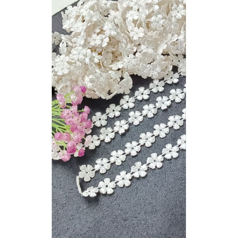 1m ren chỉ bóng hình hoa màu trắng bản 1.7cm