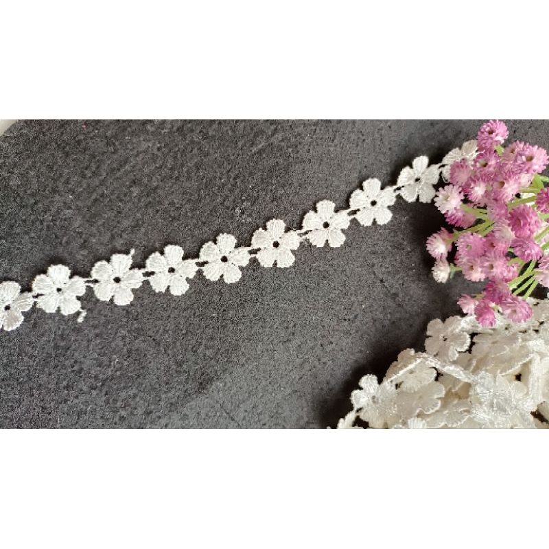 1m ren chỉ bóng hình hoa màu trắng bản 1.7cm