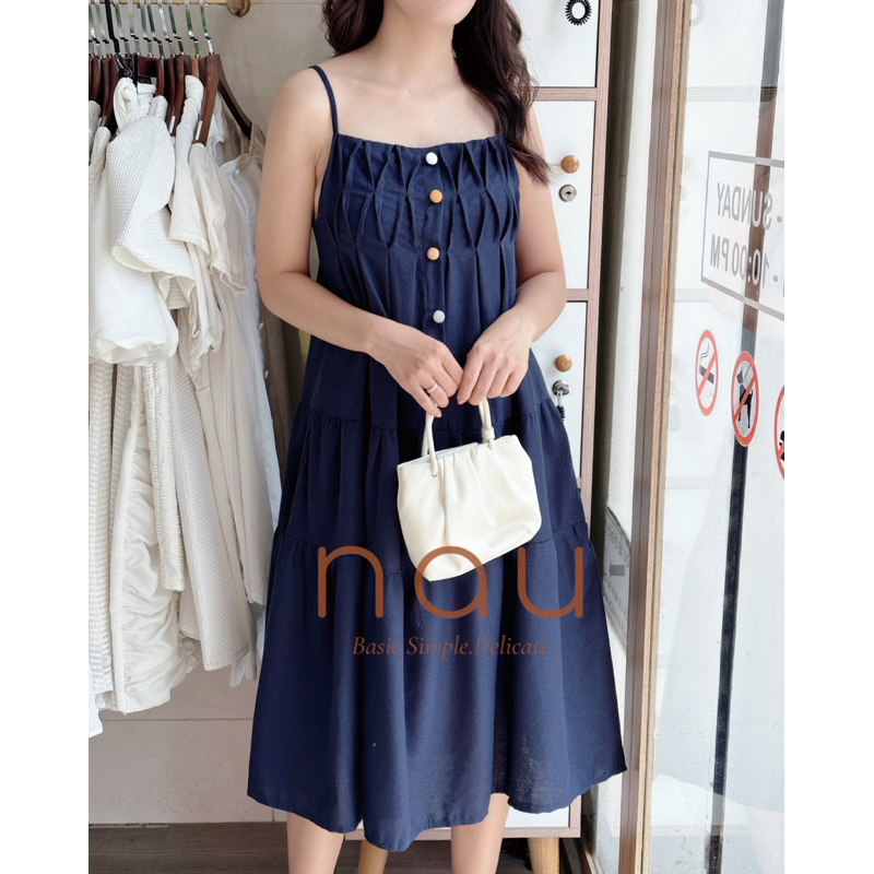 Đầm hai dây Linen phối nút màu