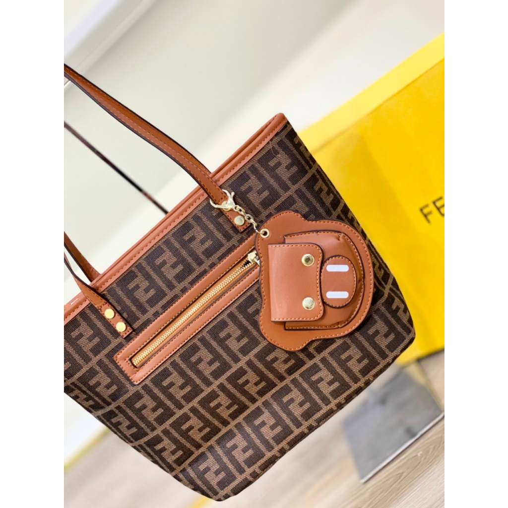 Túi xách thời trang kèm phụ kiện heo kute - Shop Lynh