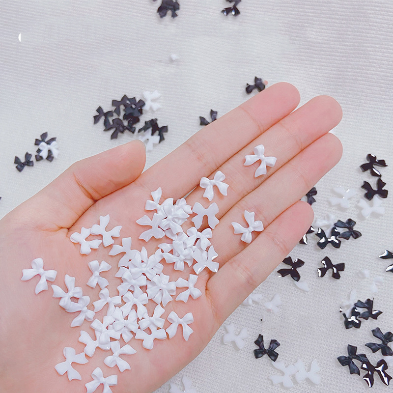 Charm nơ dài đen trắng gắn móng siêu xinh