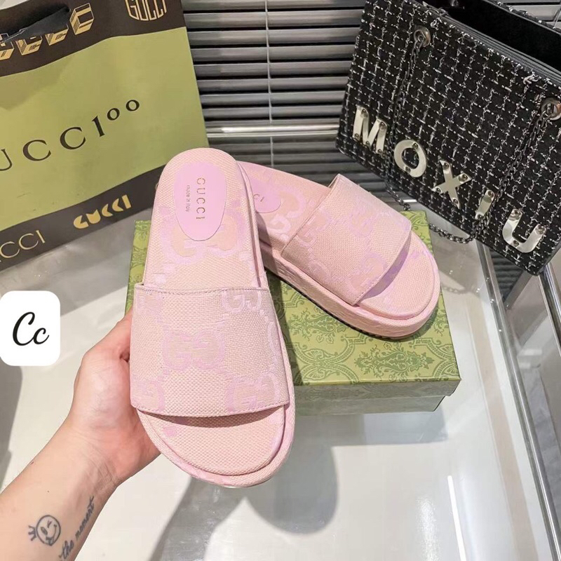 Dép Lê gc hàng cao cấp siêu hót hít 2023. e về bù đủ size 35>39 fullbox bill túi