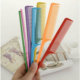 Lược rẽ ngôi tạo kiểu tóc tiện lợi