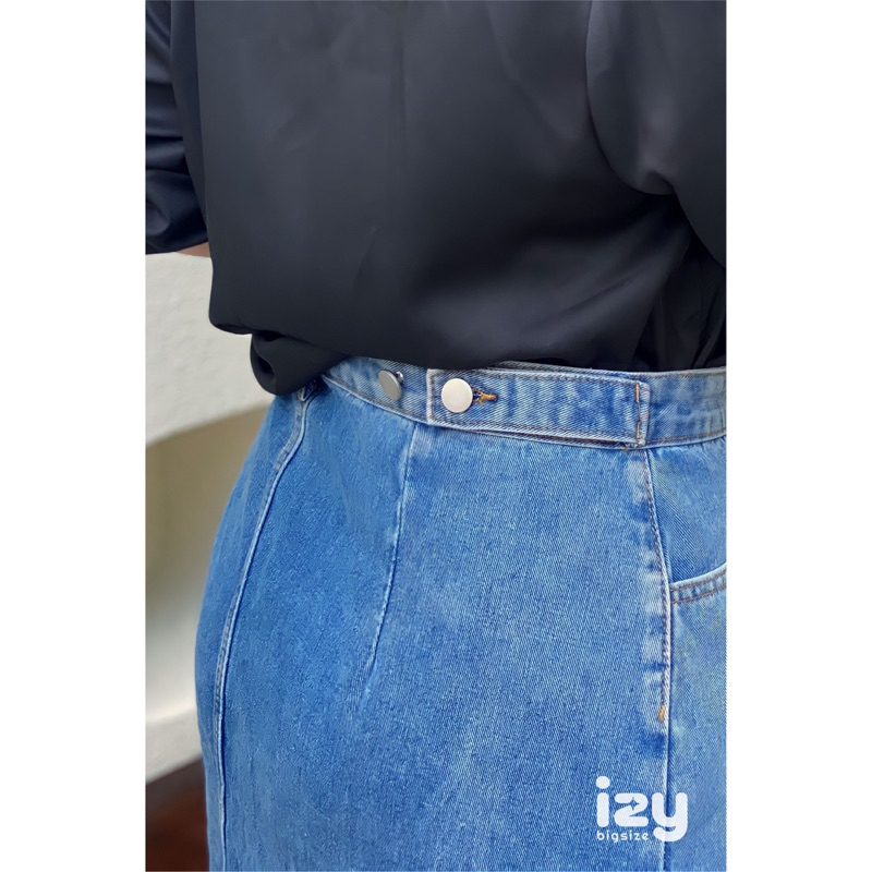CHÂN VÁY JEANS BIGSIZE DÁNG DÀI KHUY EO 6645 - IZYBYNHI