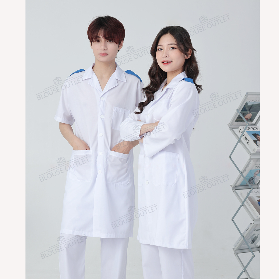 Áo blouse trắng dáng dài có cầu vai xanh cho bác sĩ, dược sĩ thực tập - áo blue trắng thực tập sinh