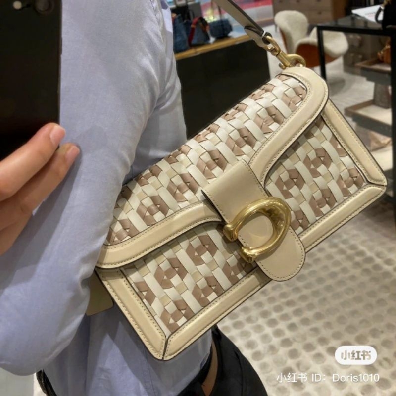 C0ACH TABBY SHOULDER BAG 26 WITH WEAVING🌟Mẫu túi coach tabby đơn giản, thanh lịch dễ phối