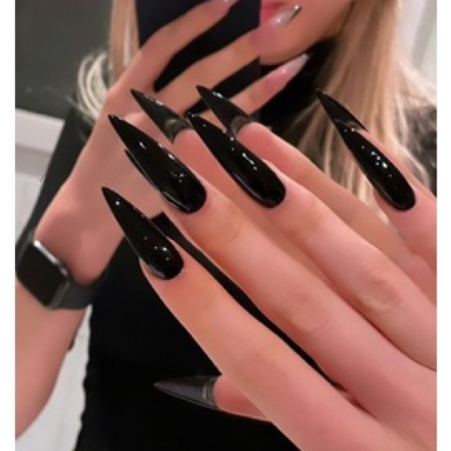 Nail box trơn màu đen