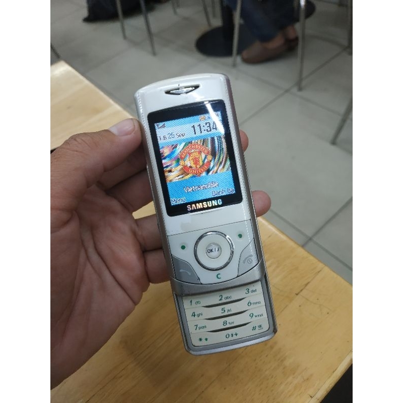 Điện thoại Samsung nắp trượt D520 chính hãng