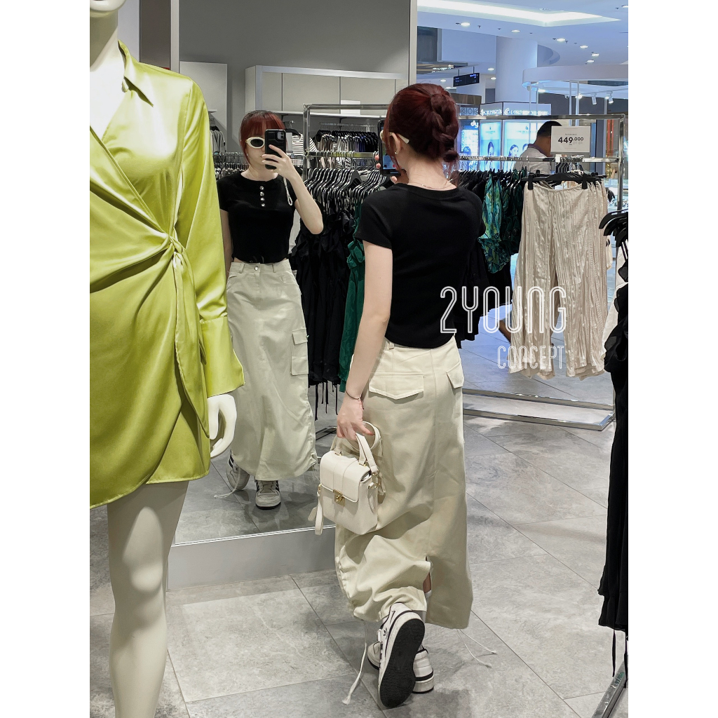 Áo croptop dáng ôm, tay ngắn, nút bấm cổ  A2220