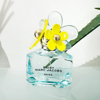 Vỏ nước hoa marc jacobs daisy skies