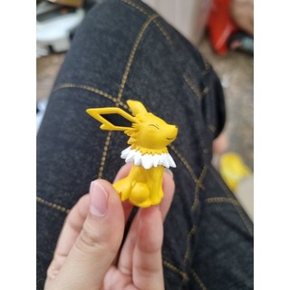 Mô Hình Pokemon Takara Tomy Pokemon Moncole Jolteon