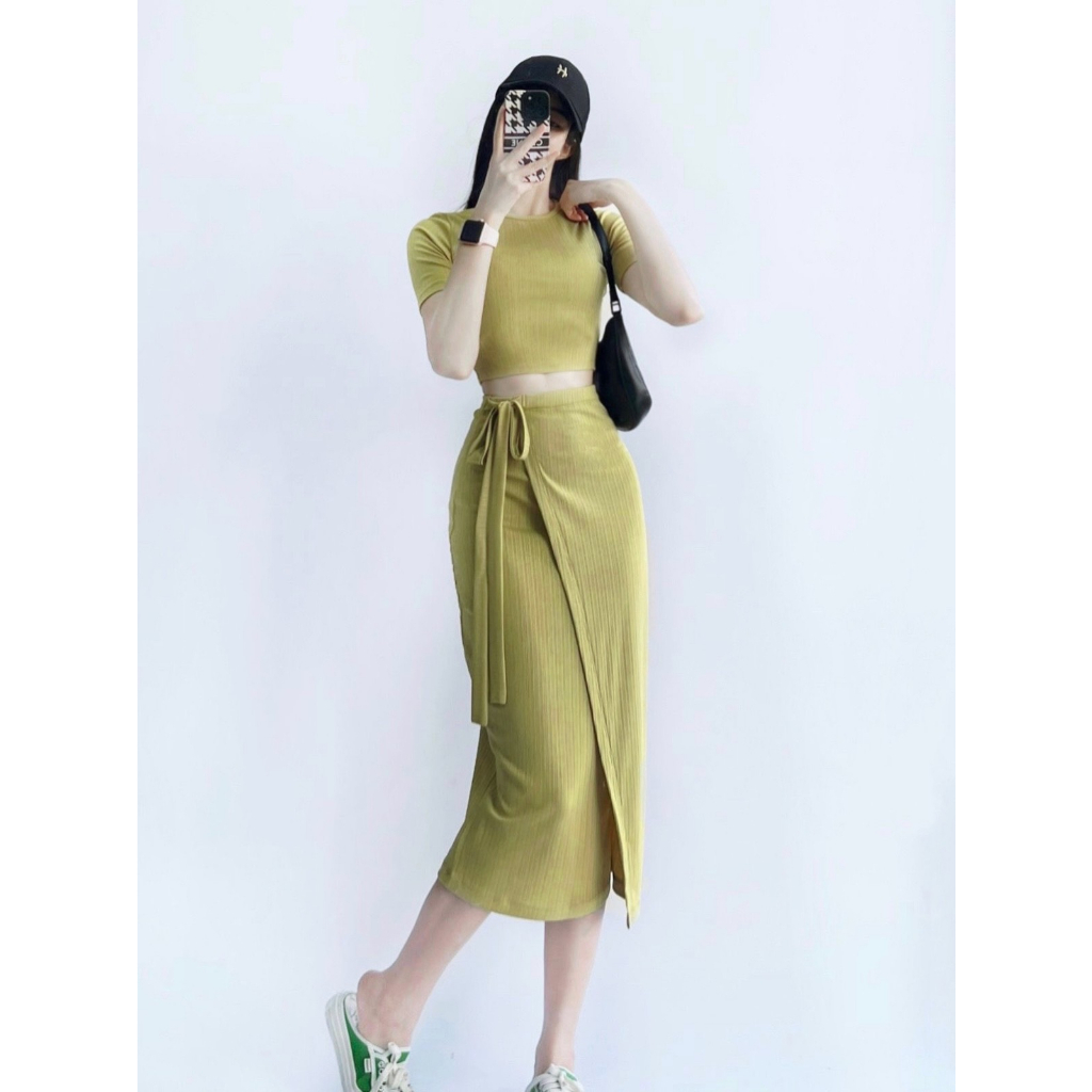 Set thun tăm tôn dáng sang chảnh ôm body tuyệt đẹp 2317