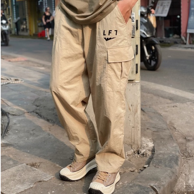 QUẦN PARACHUTE 2023 LFT | Màu Kaki