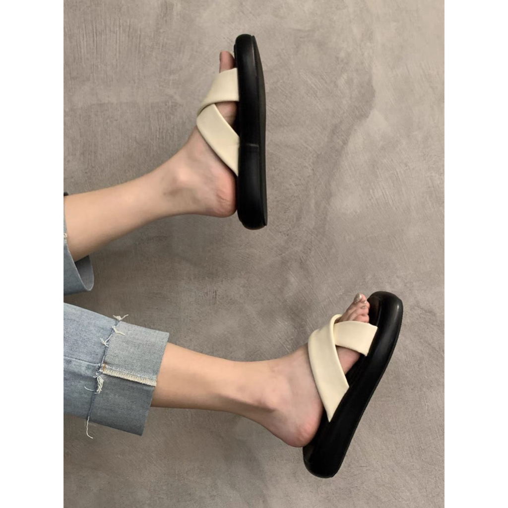 Dép sandals đế dày hoạ tiết quai chéo da mềm phong cách mùa hè mới 2023
