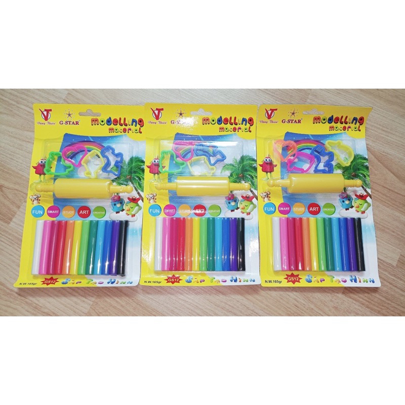 Vỉ Đất Nặn Thái Lan 12 Màu G-Star Kèm Khuôn Nhựa Và Cây Lăn