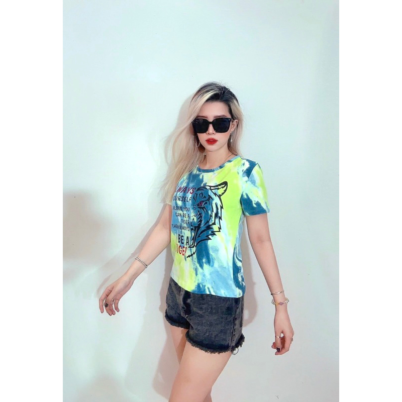 Áo baby tee cổ tròn thun len dệt kim wash loang màu in con cọp, 2 màu