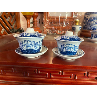 Bát sâm - chén nước thờ men lam