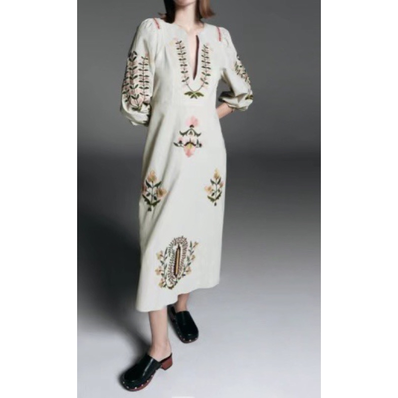 Váy zara thêu size xs