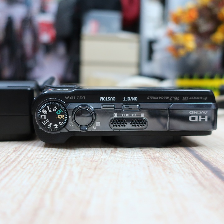 Máy ảnh Sony CyberShot HX9V có tiếng Việt
