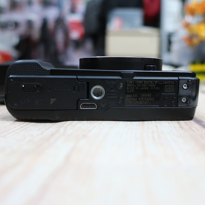 Máy ảnh Sony CyberShot HX9V có tiếng Việt