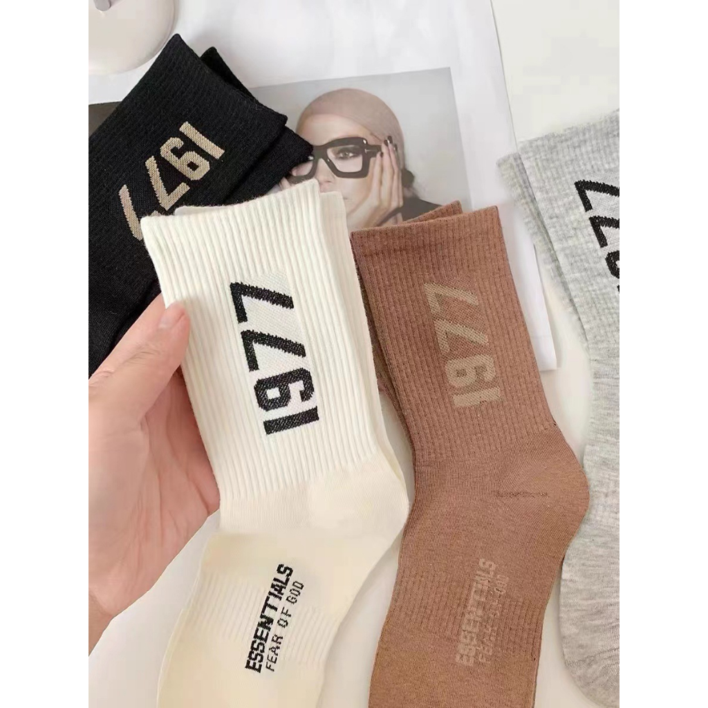 Tất Vớ Nam Hàn Quốc 1977 Đơn Giản, Phiên Bản Mùa Xuân Hè