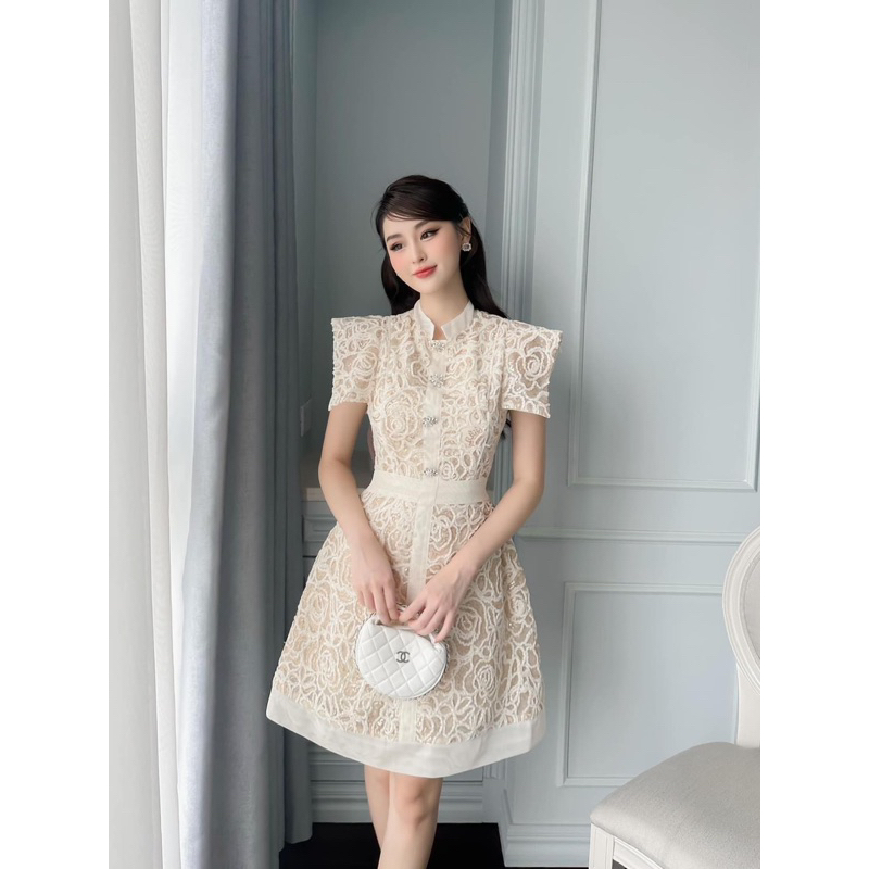 Váy ren hoa hồng đính kim sa siêu sang