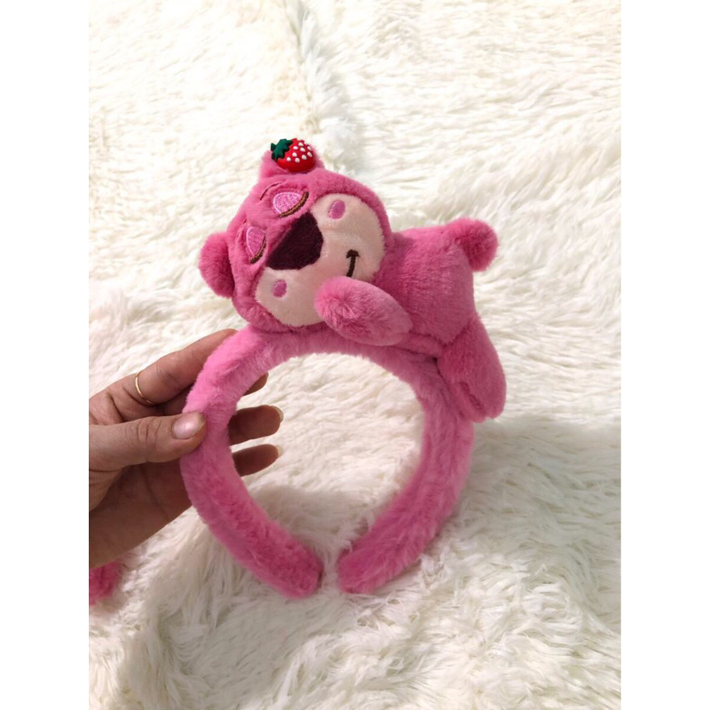 Băng Đô Cài Tóc Hình Gấu Dâu lotso  Phủ Lông Mềm Mịn Phong Cách Ngọt Ngào Dễ thương Hàng Cao Cấp