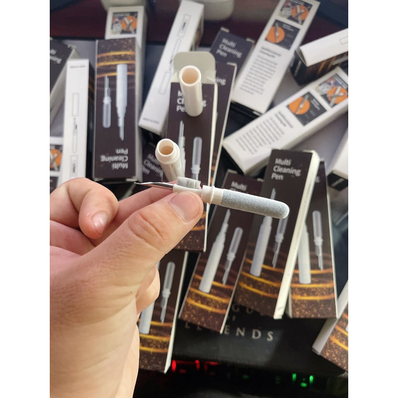 Bút Vệ Sinh Tai Nghe Đa Năng Cầm Tay 3 in 1