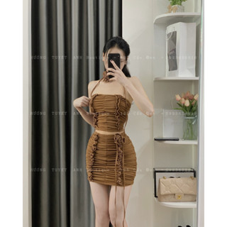 Set áo ống chân váy ôm nhún kèm hoa cổ