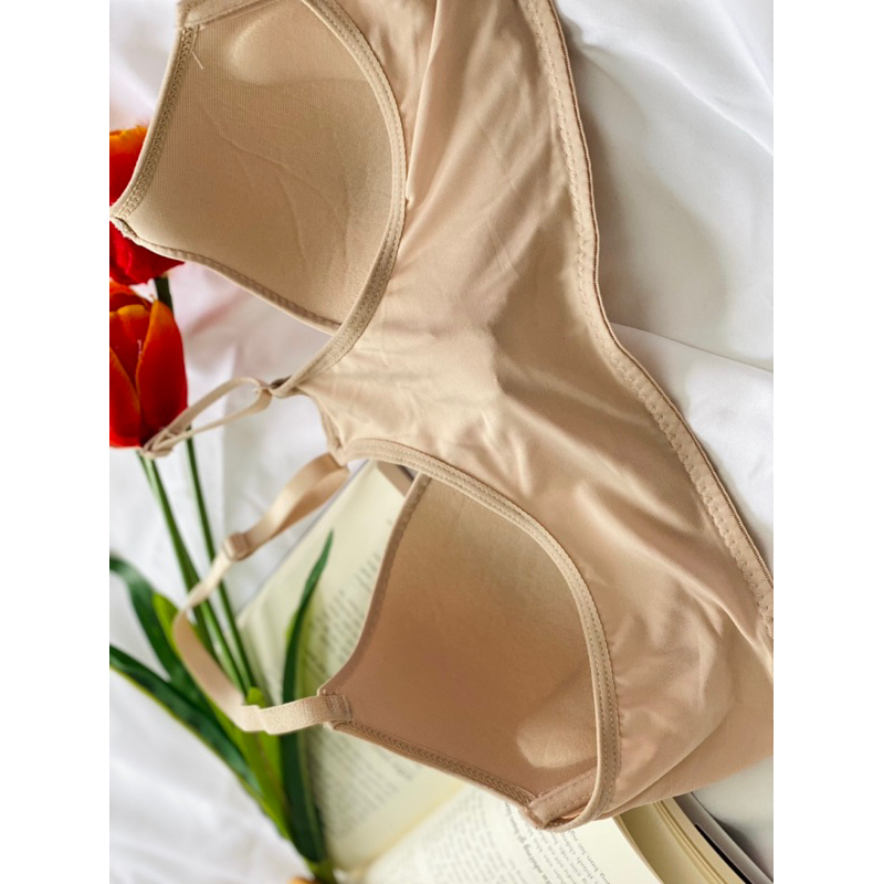 Áo ngực bigsize trơn khoá cài trước màu nude size 36C