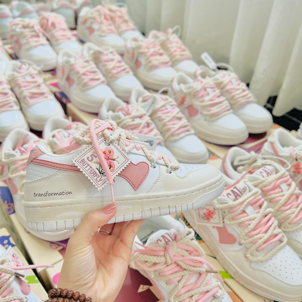 Giày Sneaker Cat & Sofa " Butterfly Rose Love Pink " AC278 Trái Tim Màu Trắng Hồng | PiuPiu Authentic