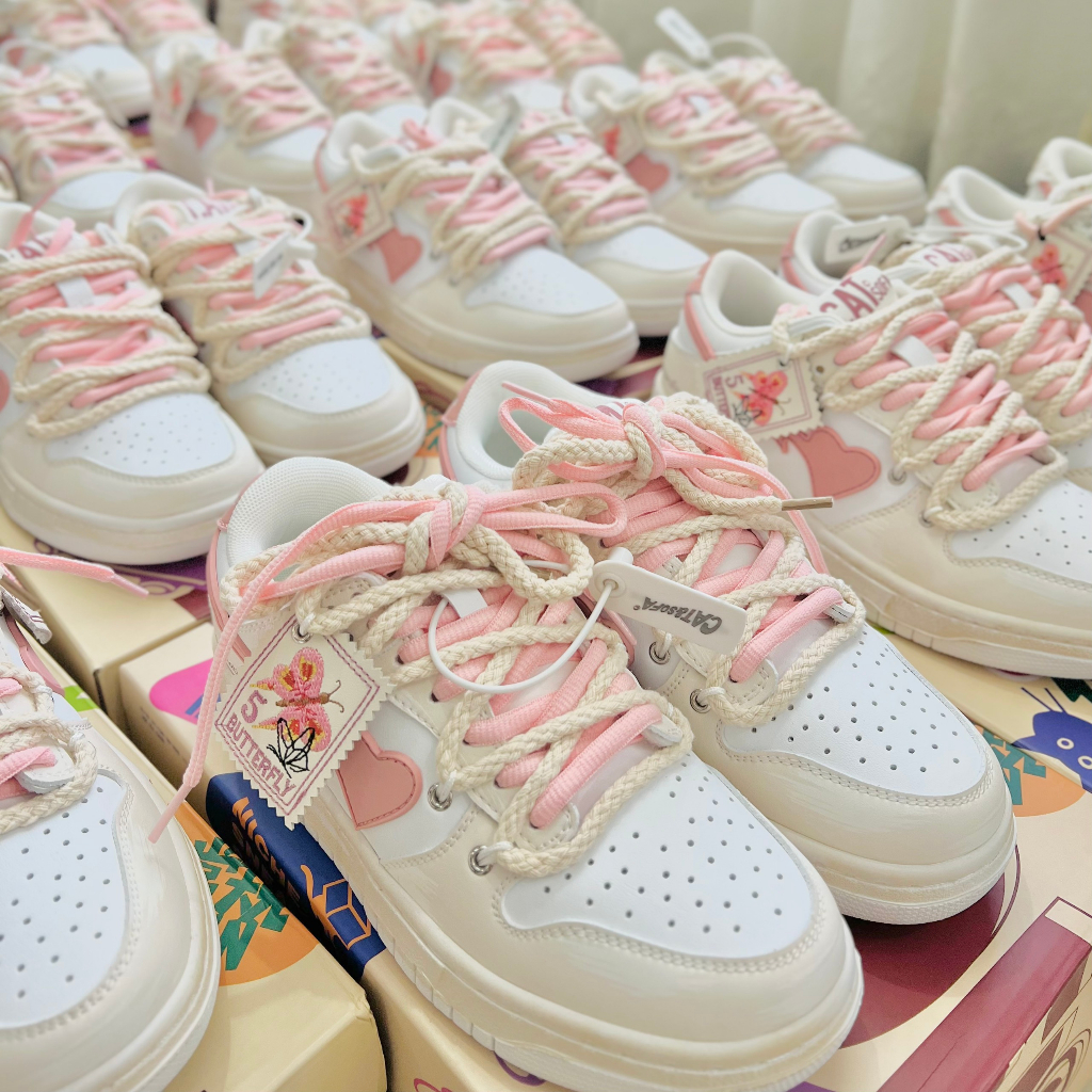Giày Sneaker Cat & Sofa " Butterfly Rose Love Pink " AC278 Trái Tim Màu Trắng Hồng | PiuPiu Authentic