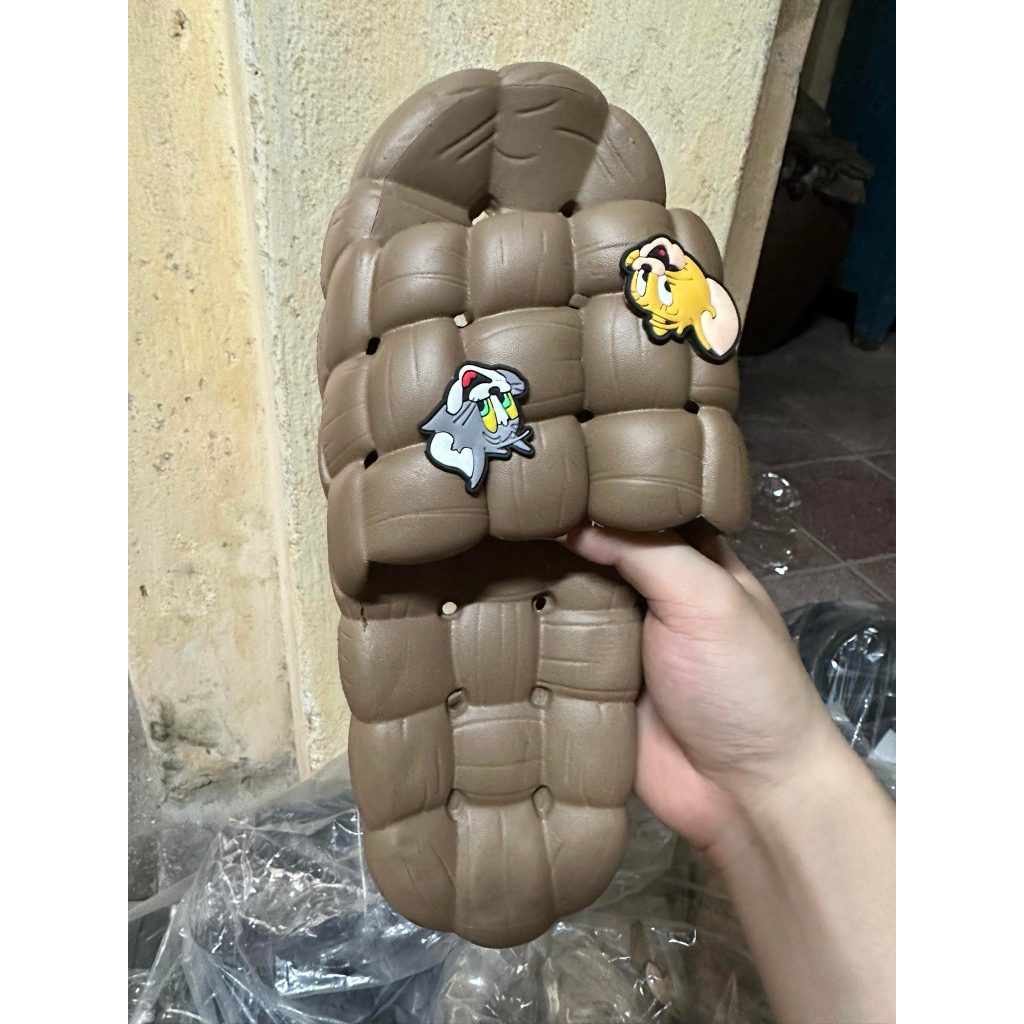 Dép Nữ ,Dép đi trong nhà ,ngoài trời gắn sticker.