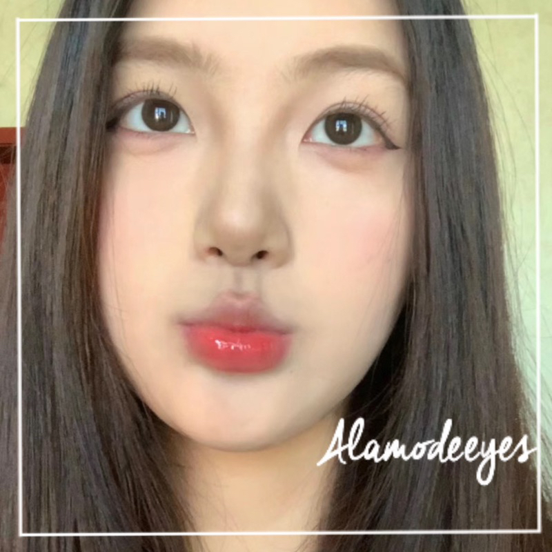 Lens Xám đen siêu tự nhiên