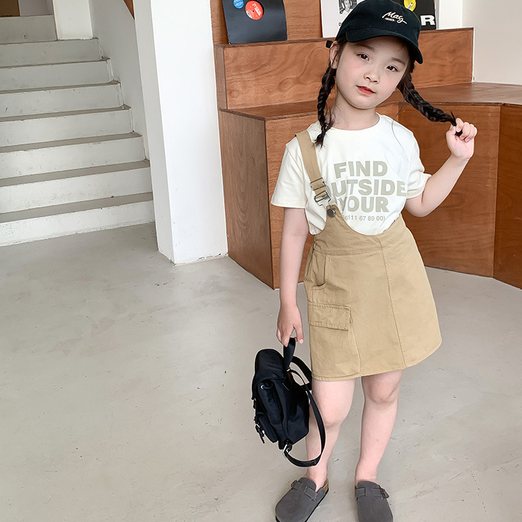 Váy yếm kaki kèm áo phông cotton trắng cho bé gái AMBB KIDS sành điệu chất vải mềm mát thân thiện với da bé