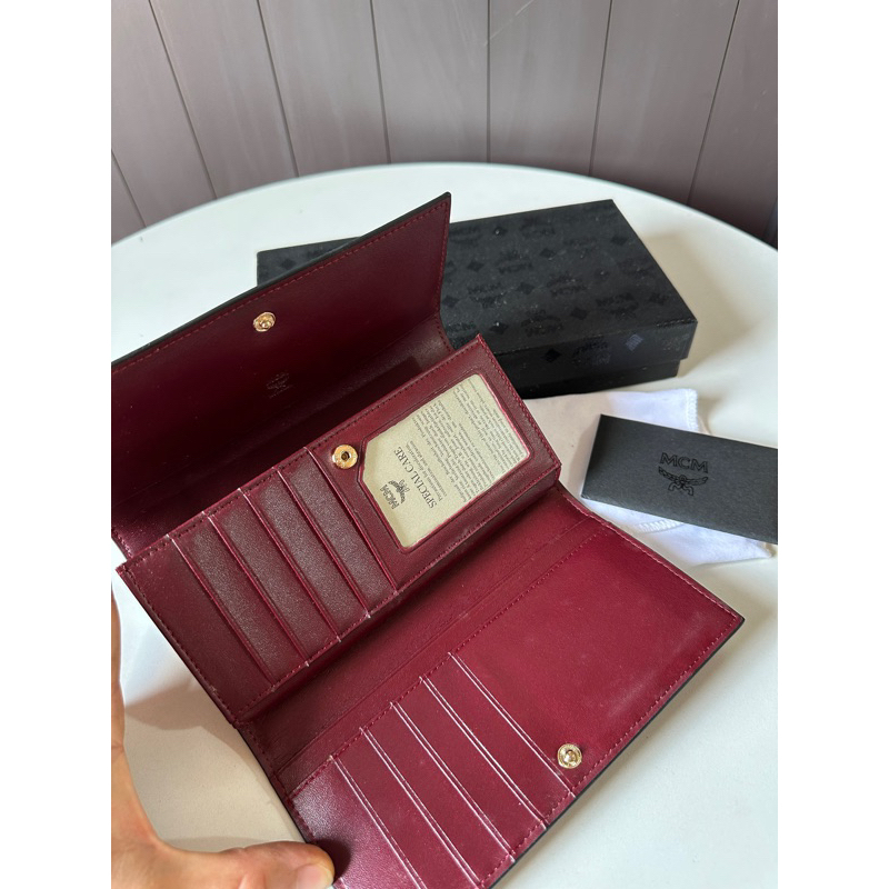 VÍ M.C.M SIÊU CẤP