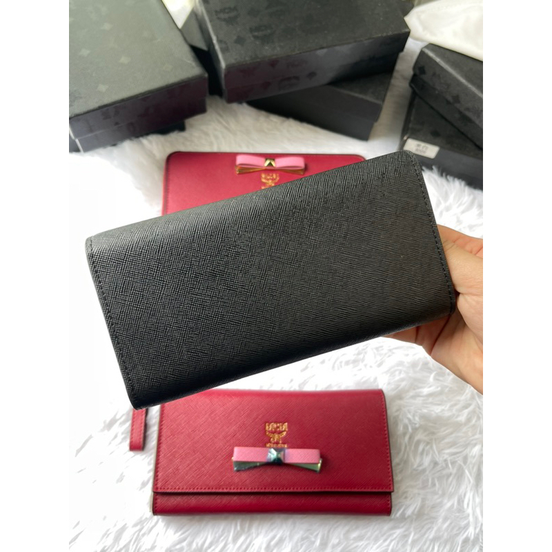 VÍ M.C.M SIÊU CẤP