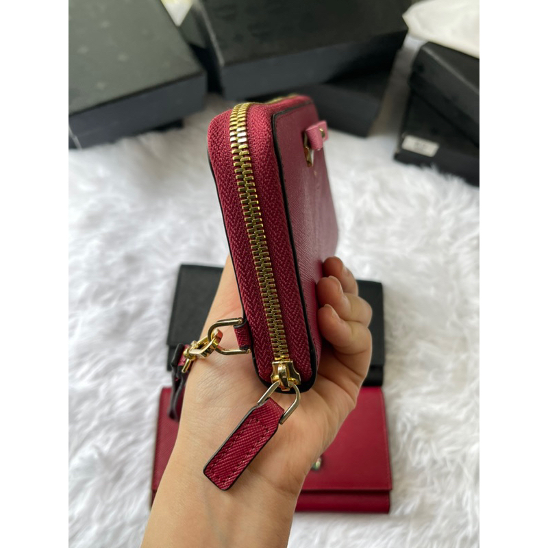 VÍ M.C.M SIÊU CẤP