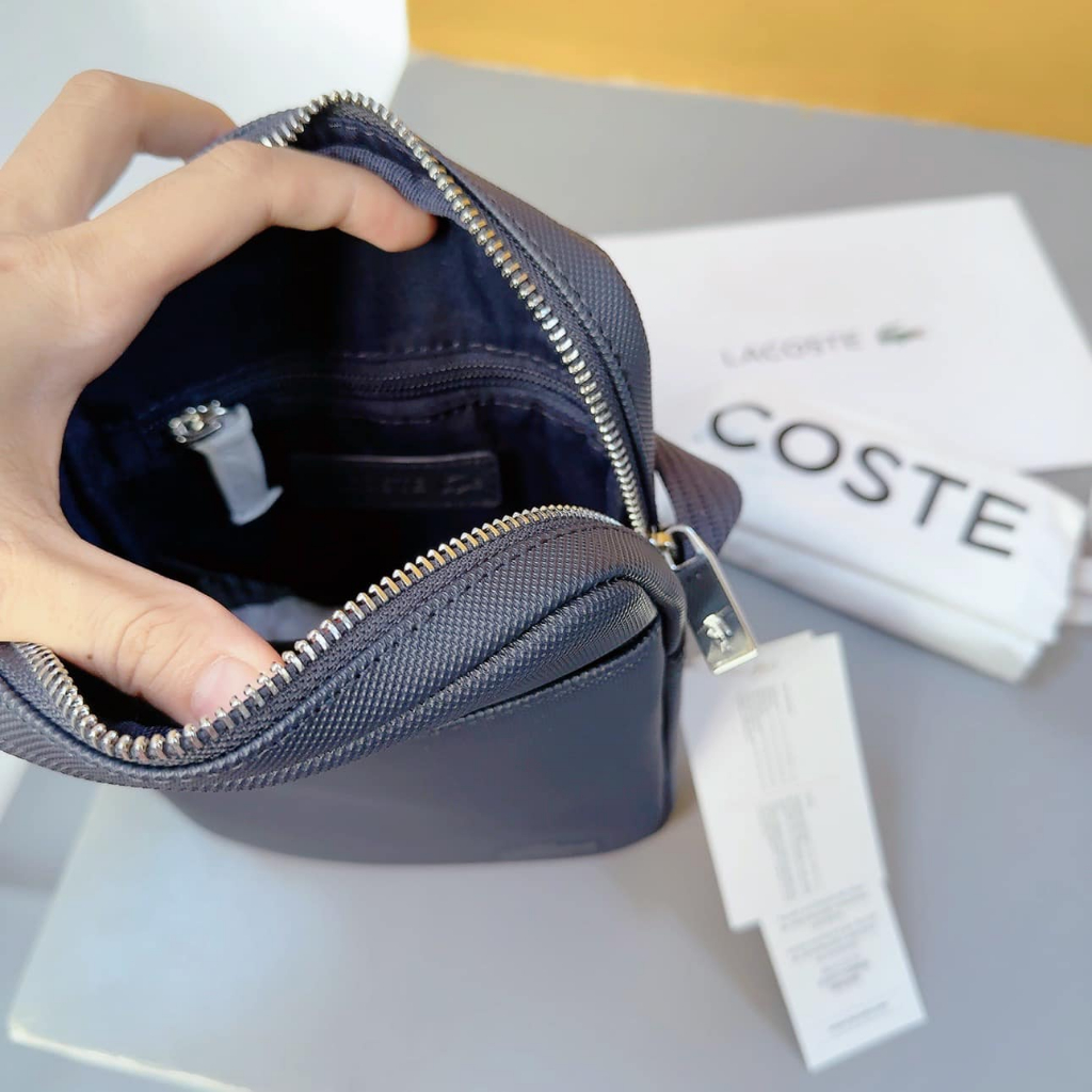 Túi Chéo Lacoste Men's Classic Petit Piqué Vertical Zip Bag