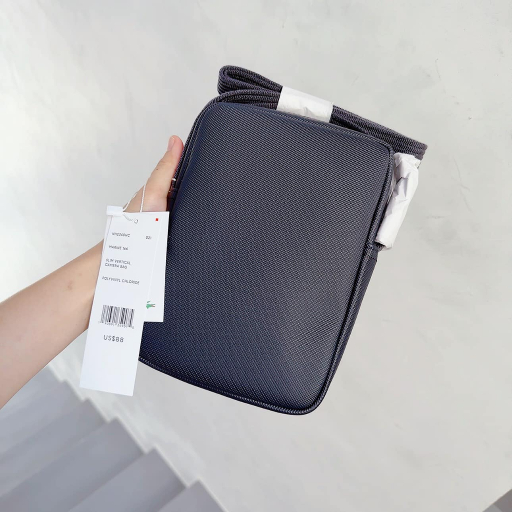 Túi Chéo Lacoste Men's Classic Petit Piqué Vertical Zip Bag