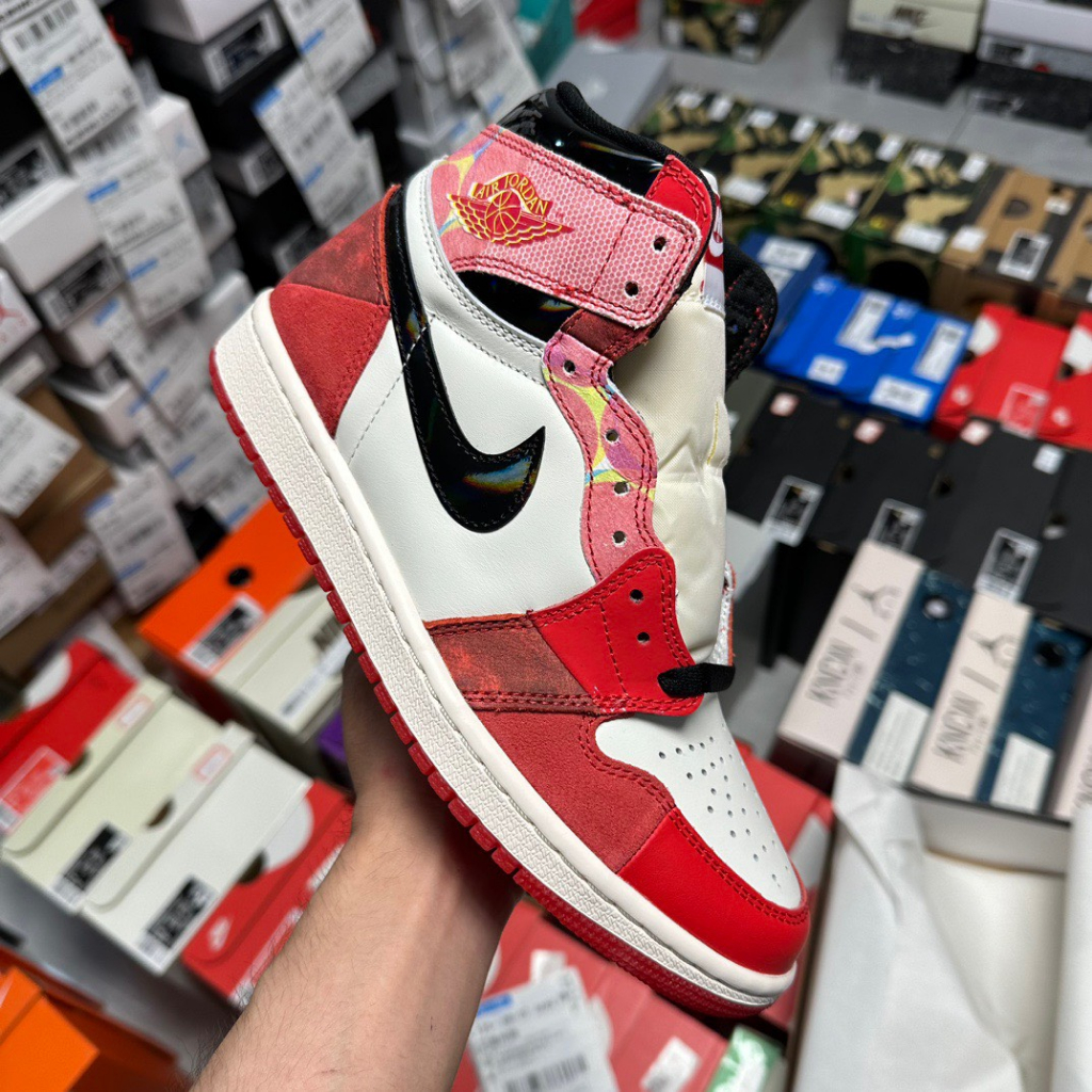 Giày Air Jordan 1 High , Aj1 High " Spiderman " đế dạ quang