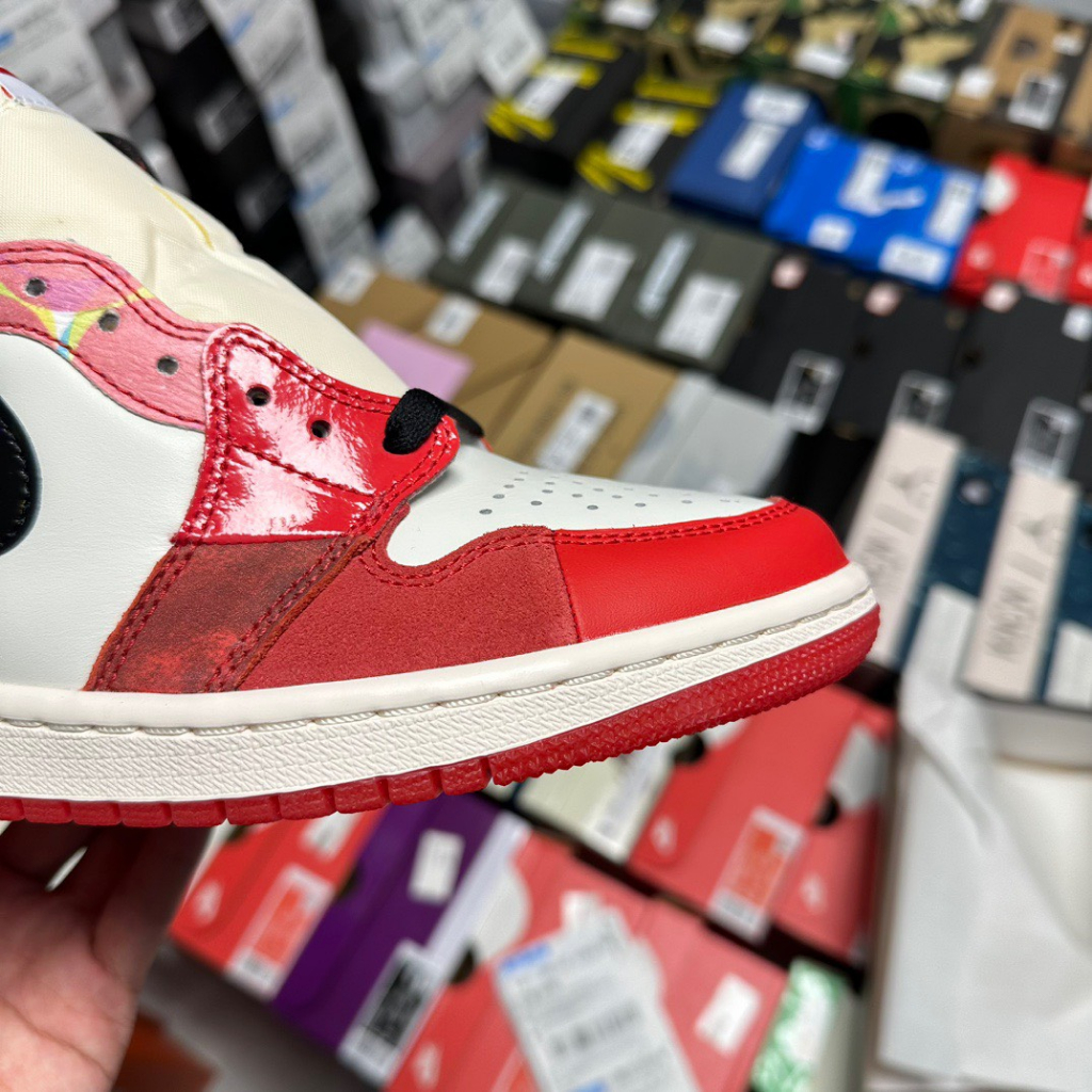 Giày Air Jordan 1 High , Aj1 High " Spiderman " đế dạ quang