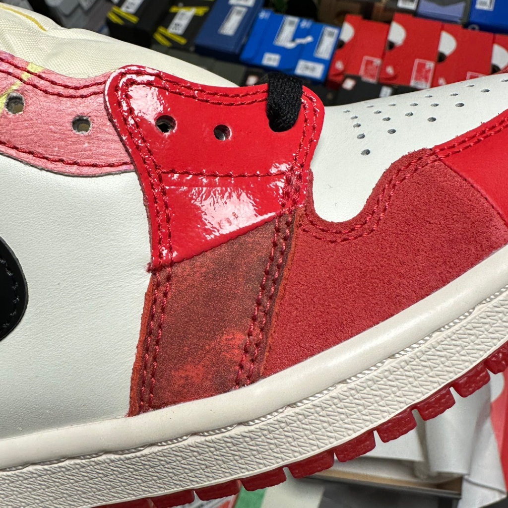 Giày Air Jordan 1 High , Aj1 High " Spiderman " đế dạ quang
