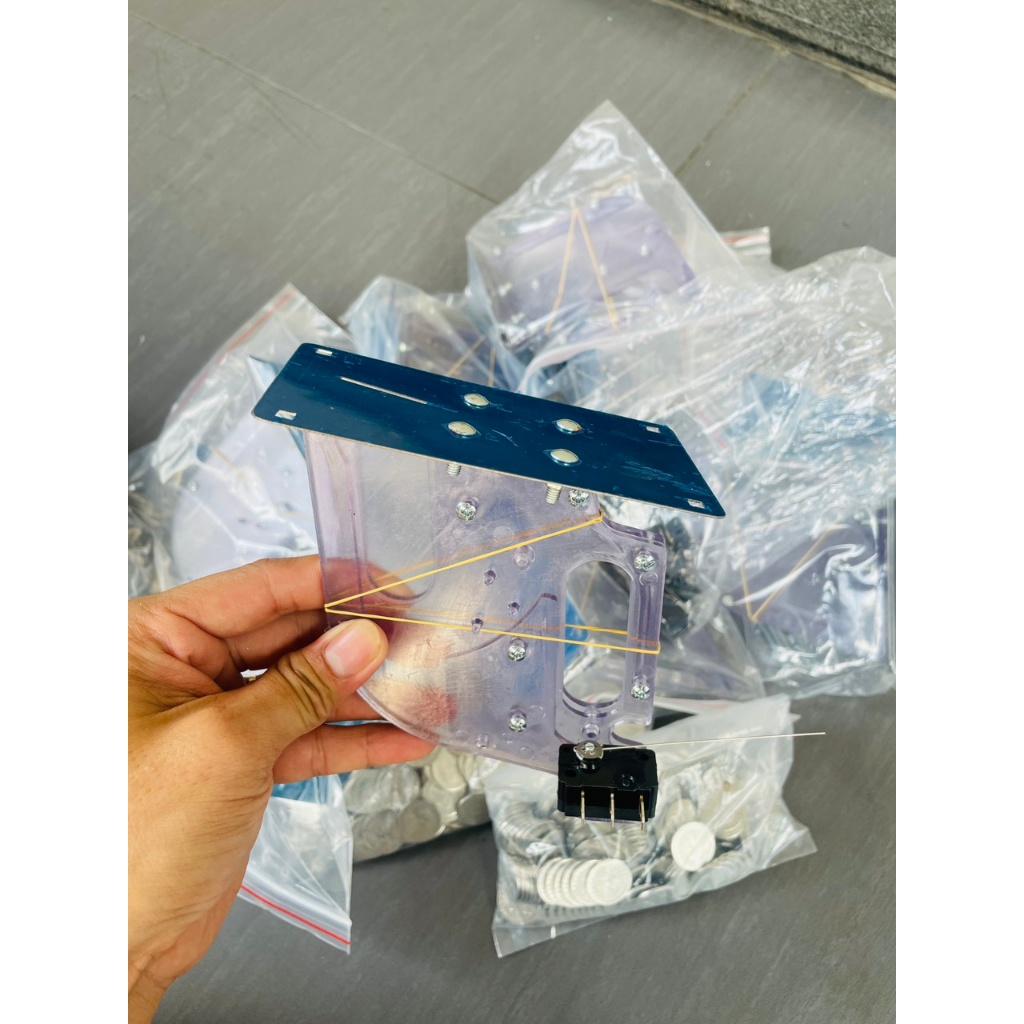 Ổ thẻ xu ,kim kích