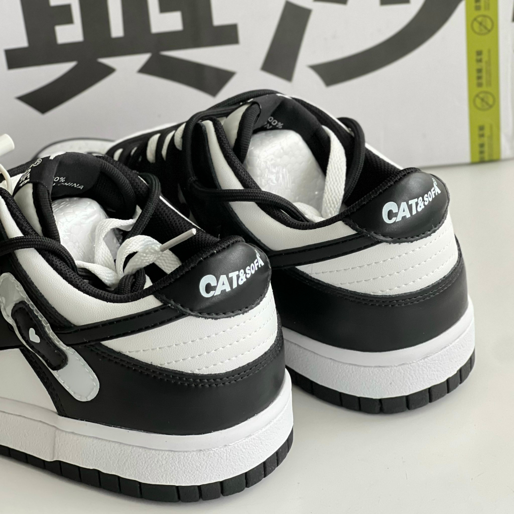 Giày Sneaker Cat & Sofa Dunk ' Black White '  Panda Màu Đen Trắng | PiuPiu Authentic