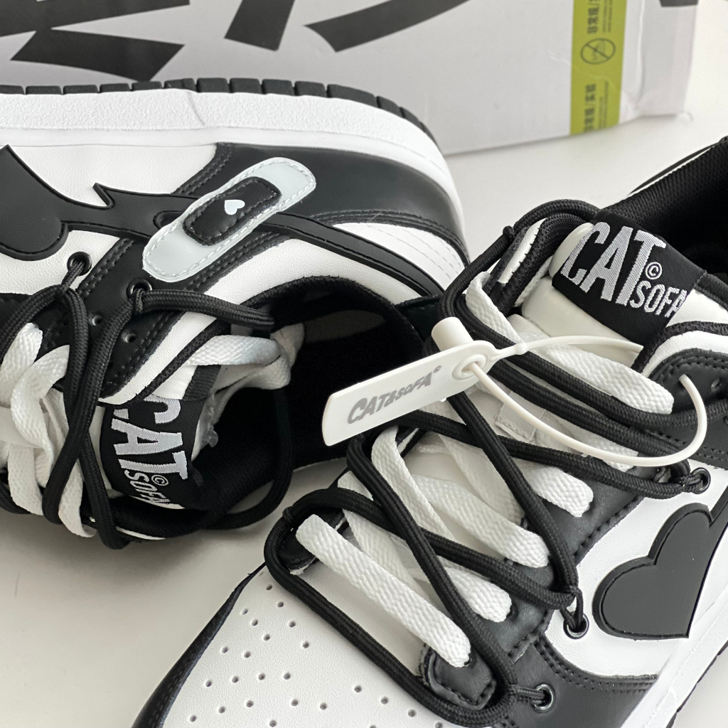 Giày Sneaker Cat & Sofa Dunk ' Black White '  Panda Màu Đen Trắng | PiuPiu Authentic