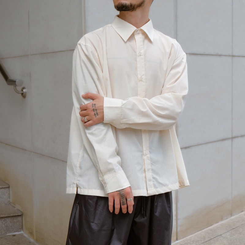 Áo Sơmi Tay Dài Phom Rộng Thoải Mái FVNXY Phối Màu Đen và Kem Sang Chảnh - ATD SHIRT