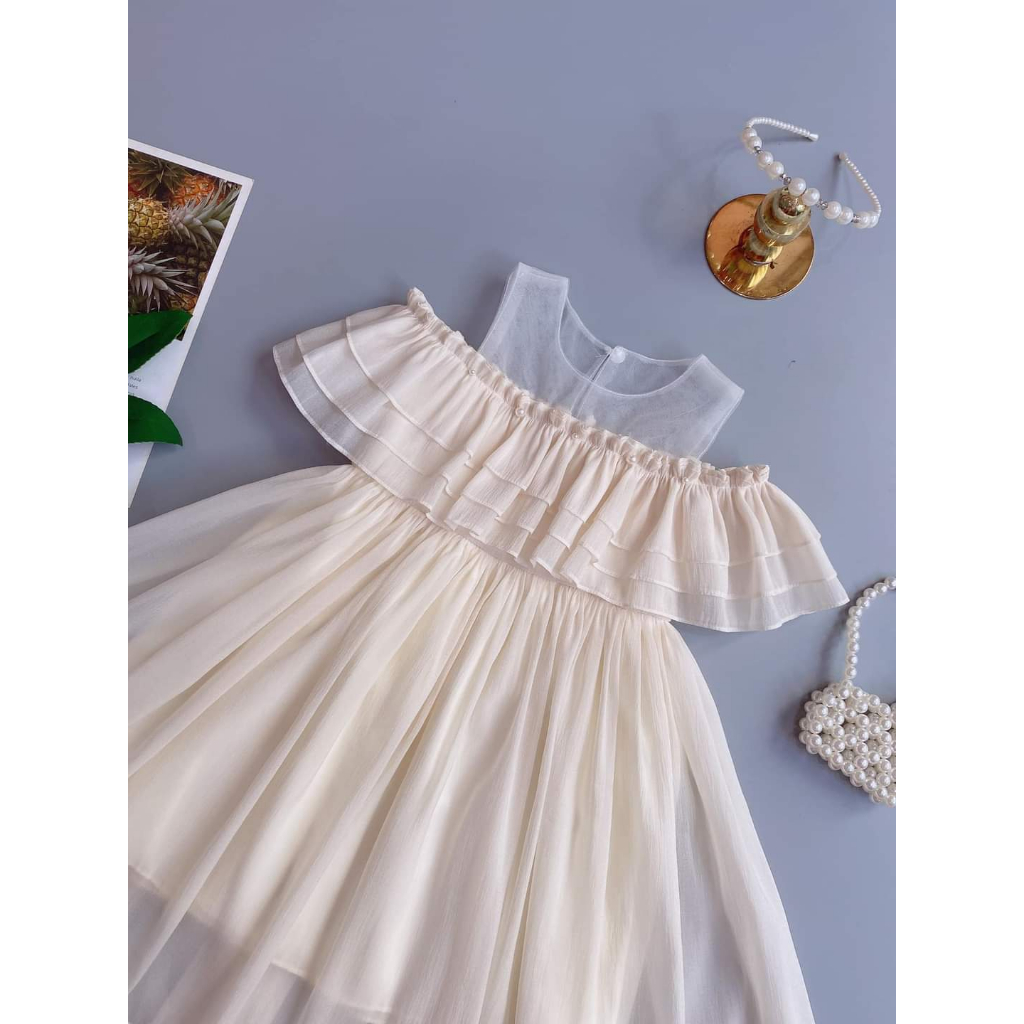 Váy công chúa bé gái trễ vai cho bé dự tiệc.